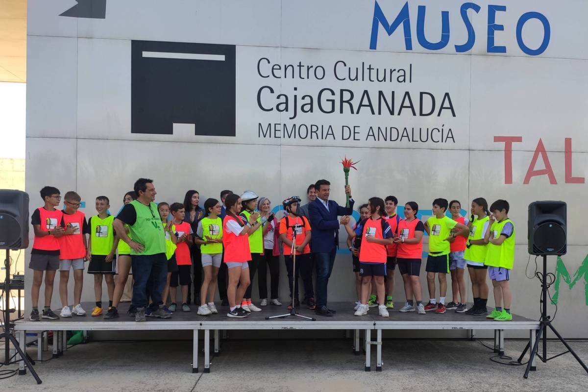 El Centro Cultural Cajagranada Acoge El Final De La Ciclo Ruta Y La