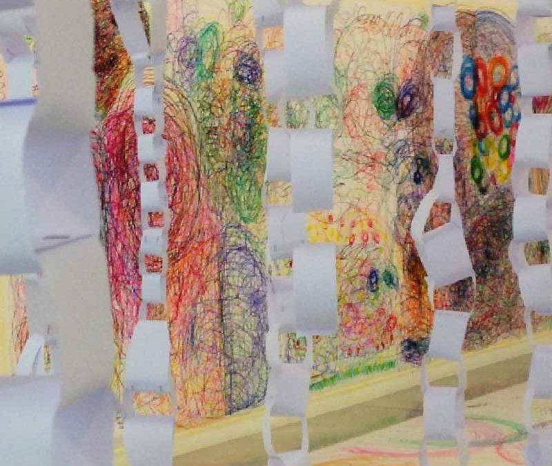 Detalle de uno de los trabajos de la exposición "Arte, Inclusión y Transformación II. dpapel, arte colaborativo"