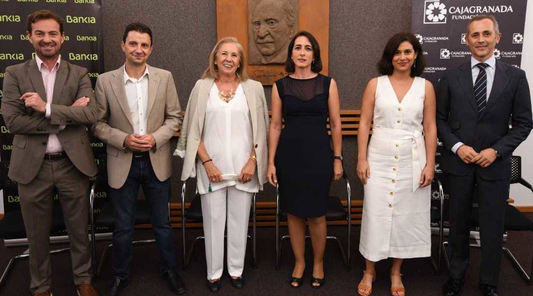 Foto de familia de la entrega del VII Premio de Narrativa Francisco Ayala