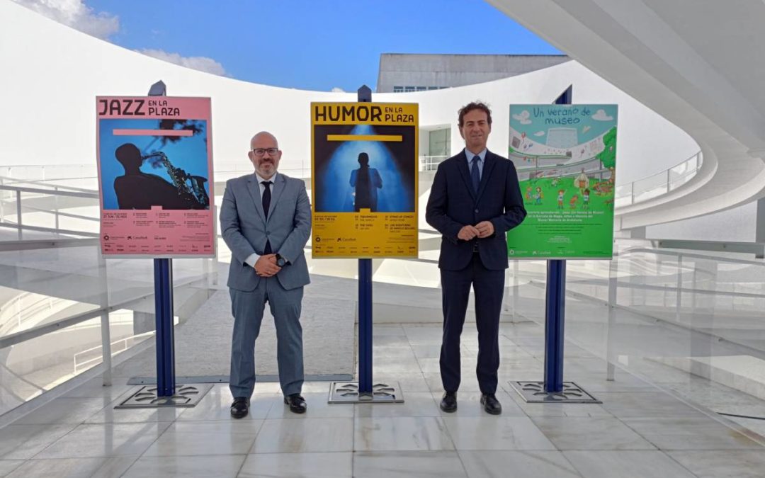 De izquierda a derecha: el director comercial de CaixaBank en Granada y Jaén, Amador Carmona, y el director-gerente de CajaGranada Fundación, Fernando Bueno