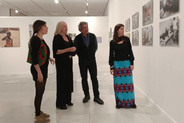 La exposición fotográfica ‘La madre que nos parió’ en el Centro Cultural CajaGranada