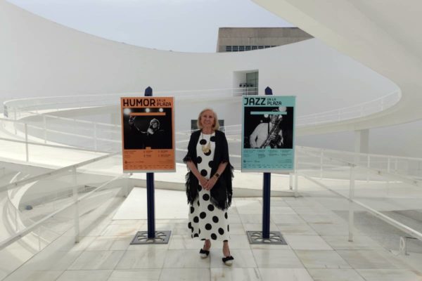 Vuelven las noches de humor y de jazz en directo a la Plaza de las Culturas del Centro Cultural CajaGranada