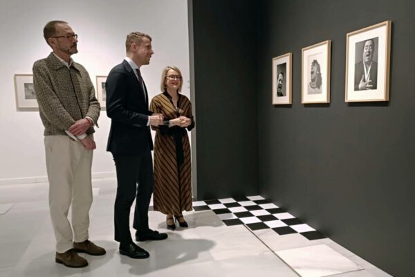 Más de 100 fotografías de Alberto Schommer exploran el flamenco en el Centro Cultural CajaGranada