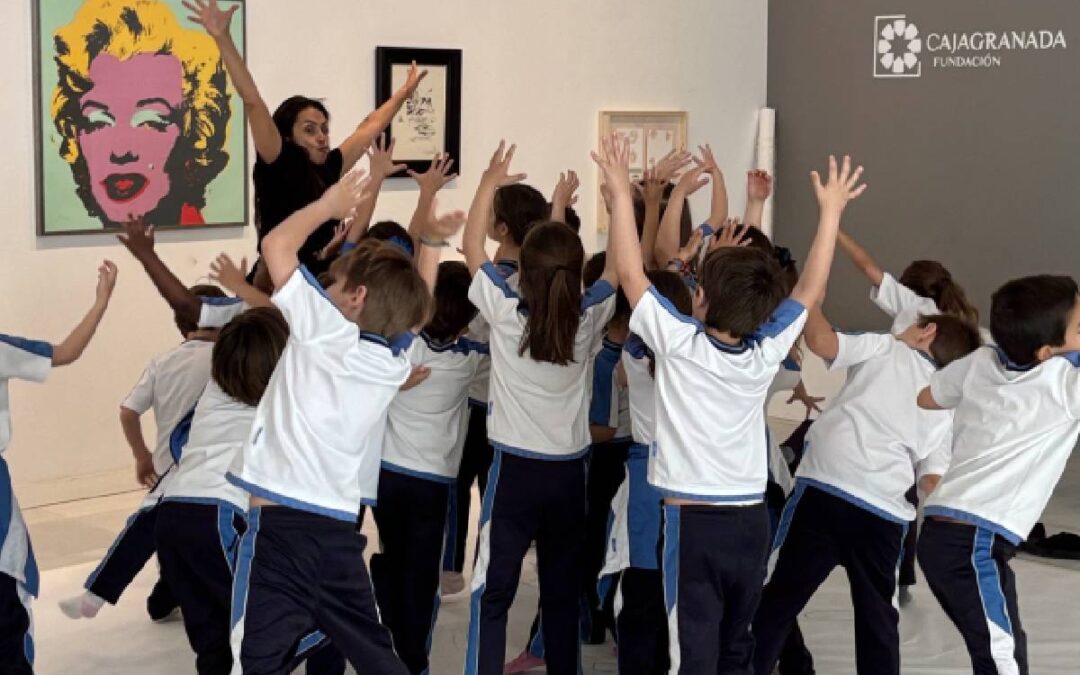 Grupo de participantes en el Día Internacional de la Danza